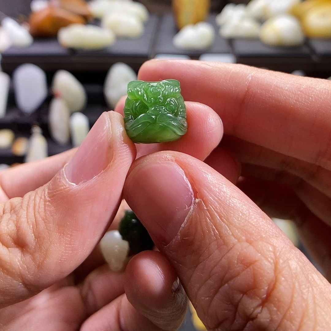 和田玉颈饰未镶嵌凤