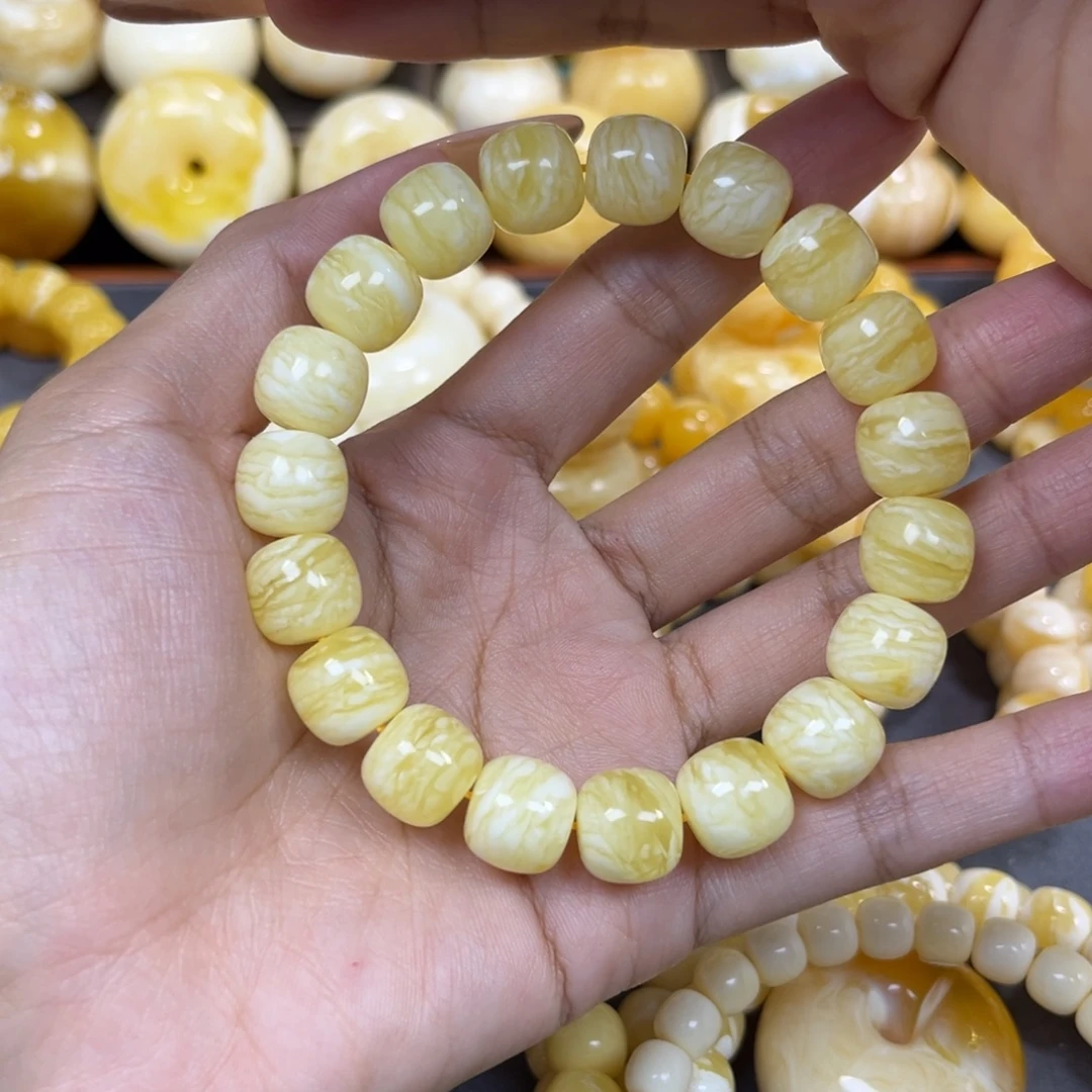 琥珀未镶嵌手串……