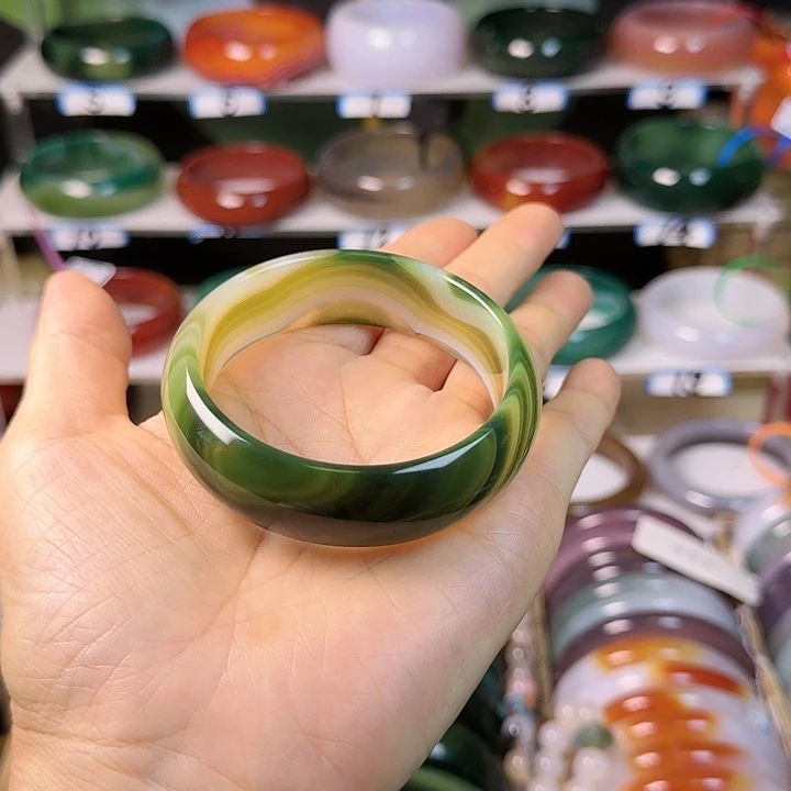 玛瑙/玉髓手镯未镶嵌