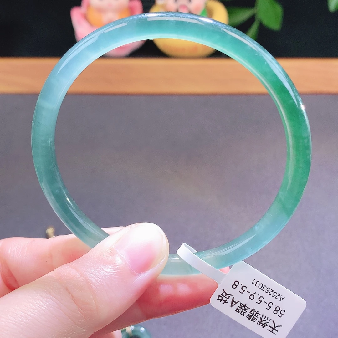 翡翠未镶嵌手镯天然翡翠