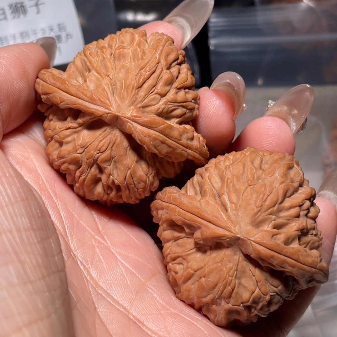 吊坠文玩核桃22385白狮子44+