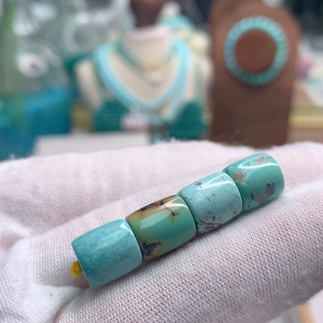 绿松石未镶嵌饰品