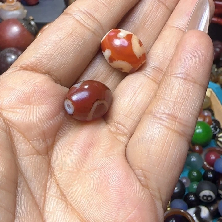 雁***妮玛瑙/玉髓颈饰未镶嵌