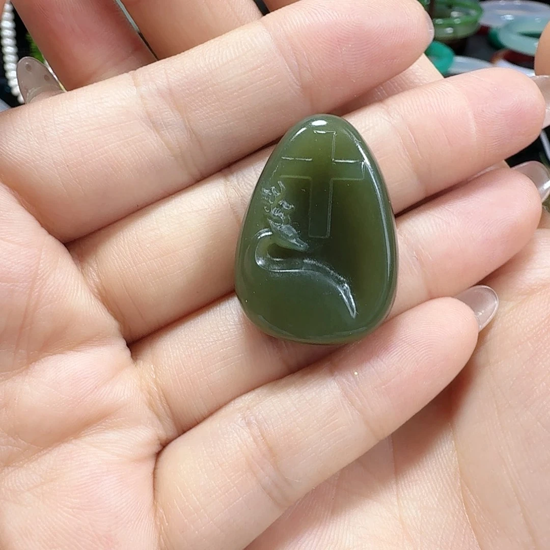 颈饰未镶嵌和田玉