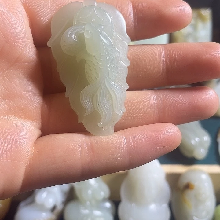 和田玉（糖玉）未镶嵌颈饰