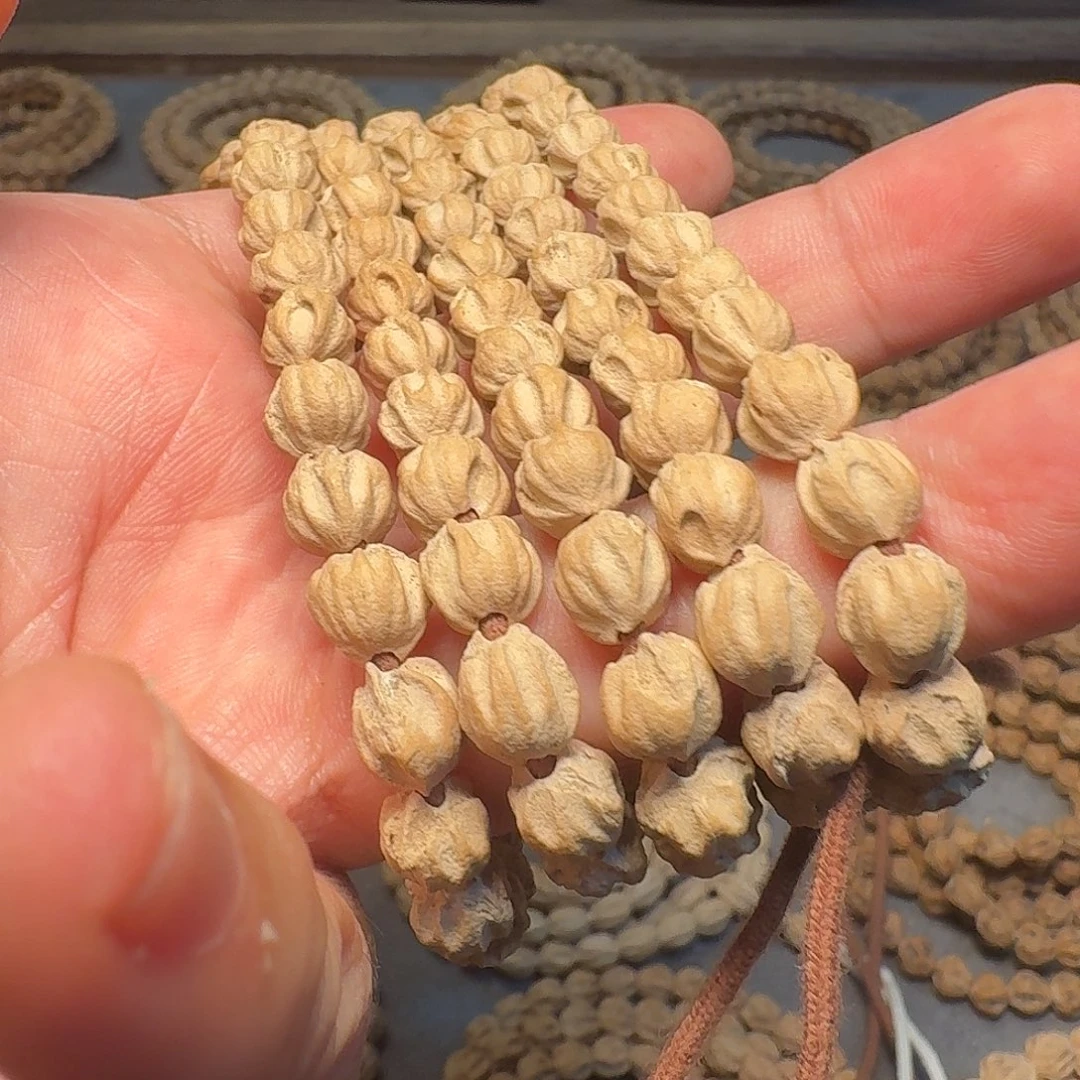 沧***粟柏香籽/百香籽吊坠