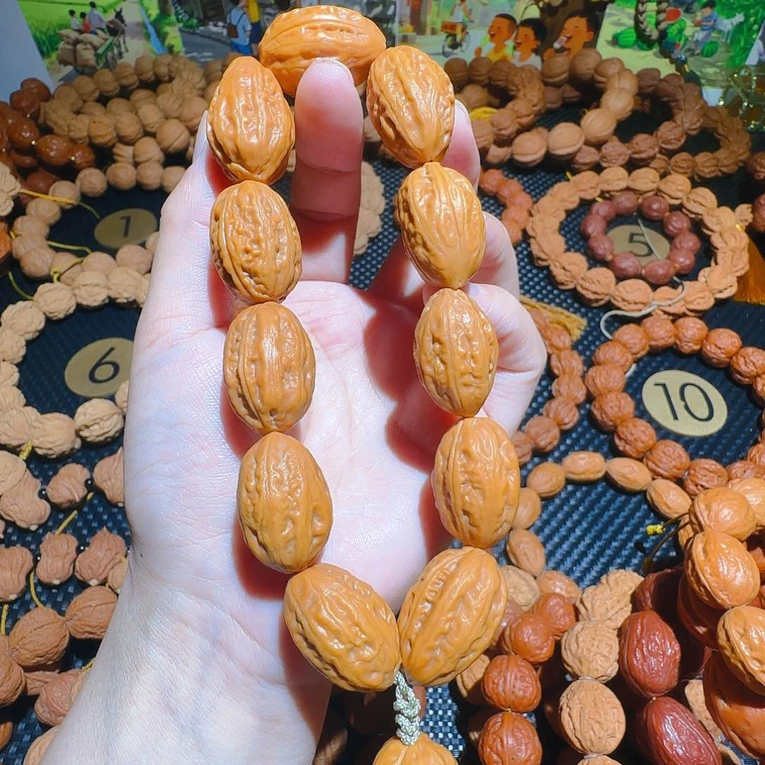 文玩核桃吊坠玉米