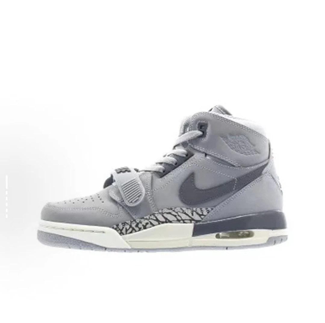 【门店孤品，微瑕慎拍】Jordan Legacy 312灰狼篮球鞋AT4040-002