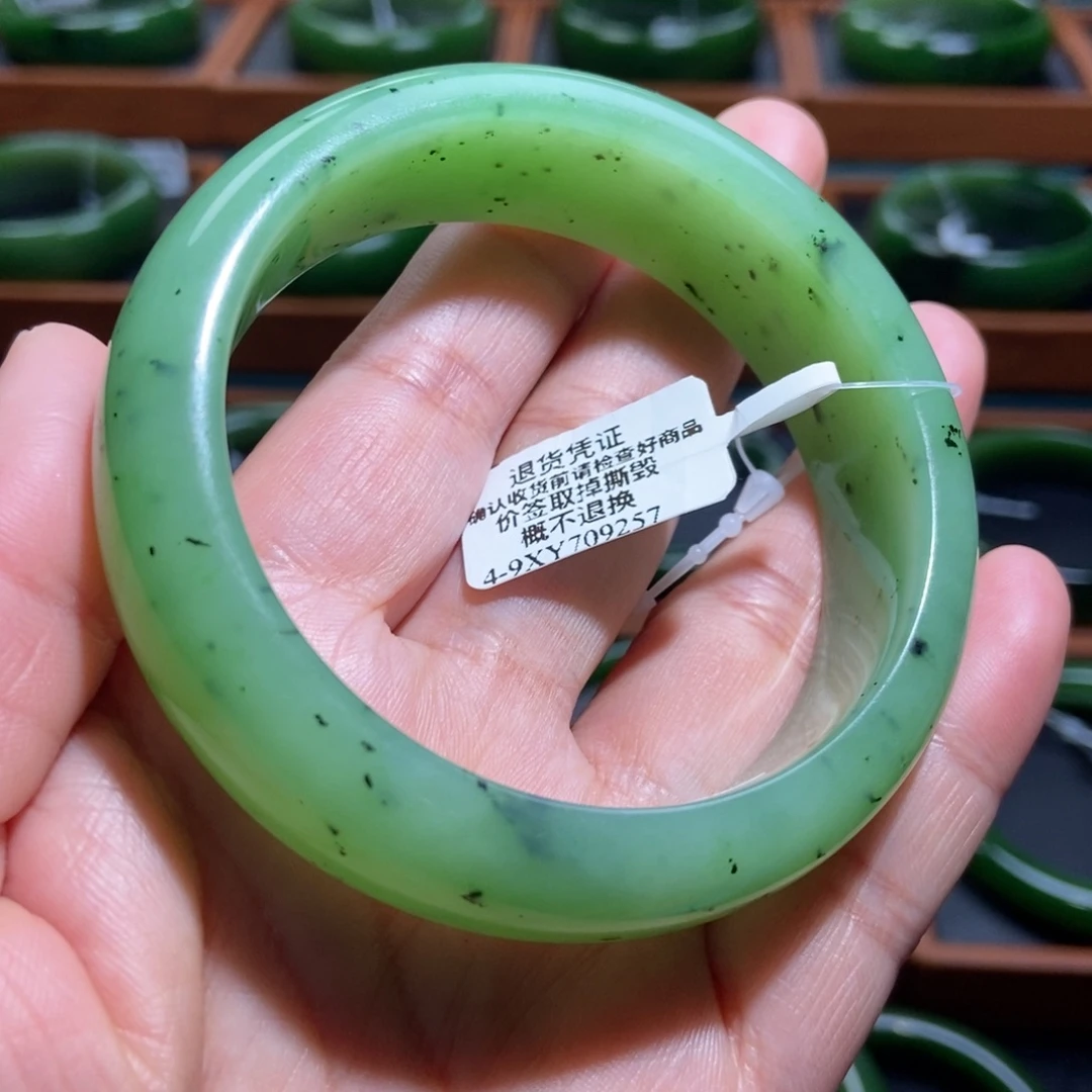 和田玉（碧玉）未镶嵌手镯苹果绿5758