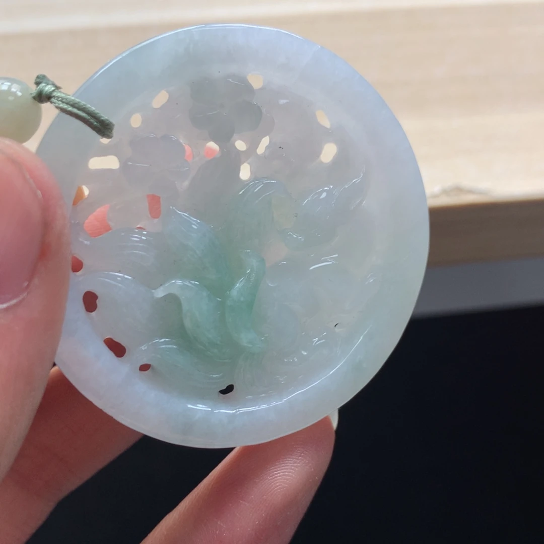 颈饰未镶嵌翡翠吊坠