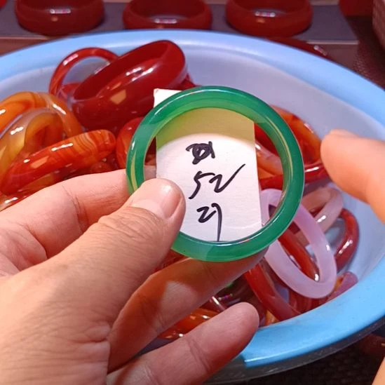 玛瑙/玉髓未镶嵌手镯