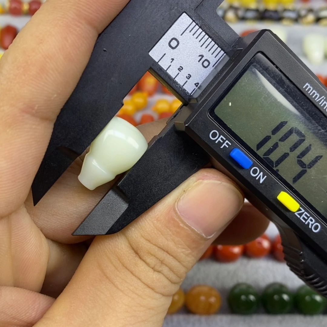 和田玉（白玉）未镶嵌珠宝奇石10mm