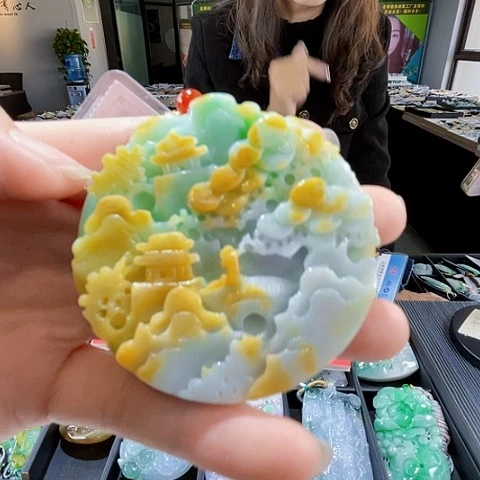 翡翠未镶嵌颈饰翡翠