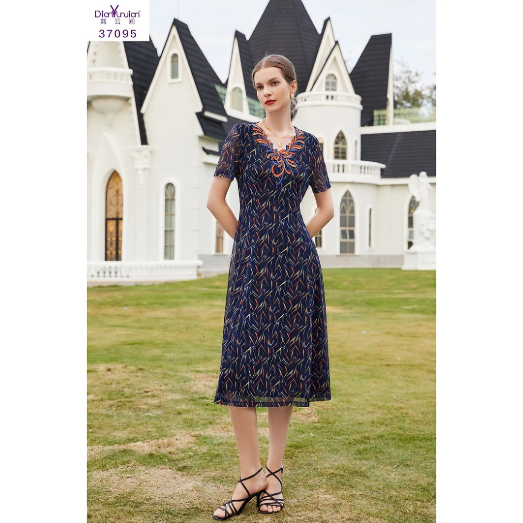 37095夏季碎花连衣裙收腰大码显瘦年轻洋气款式