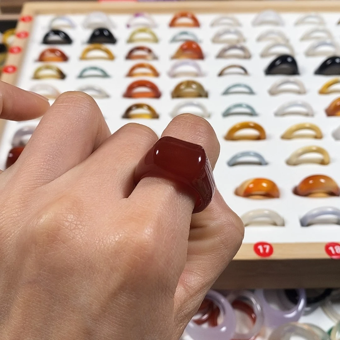 玛瑙/玉髓戒指未镶嵌阳**露