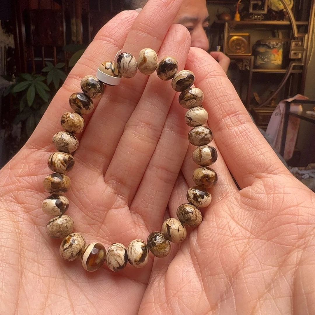 简***福琥珀未镶嵌裸石抚顺琥珀10678九