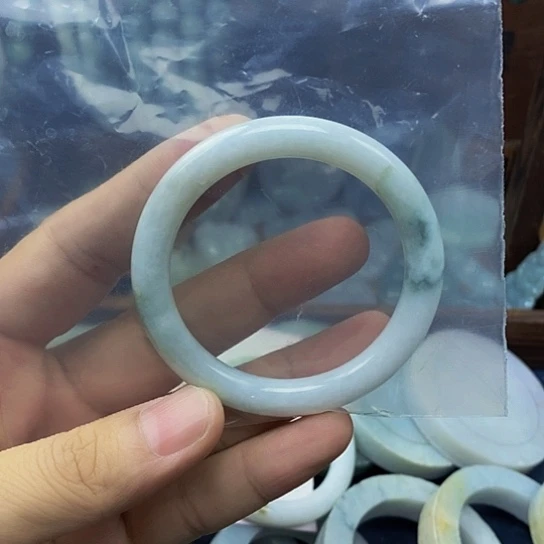 ****梅未镶嵌手镯翡翠54
