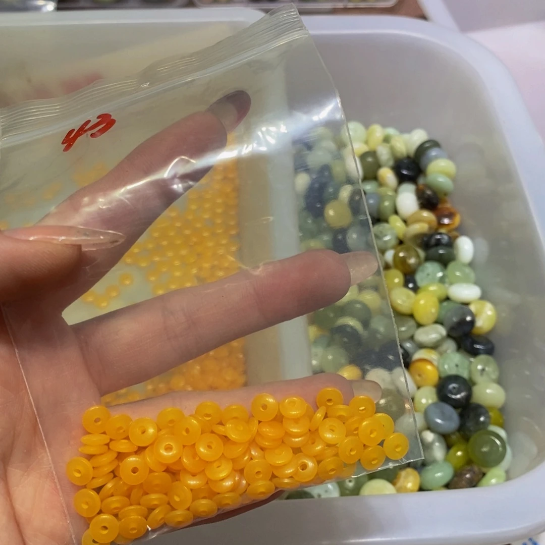 蛇纹石玉未镶嵌颈饰43