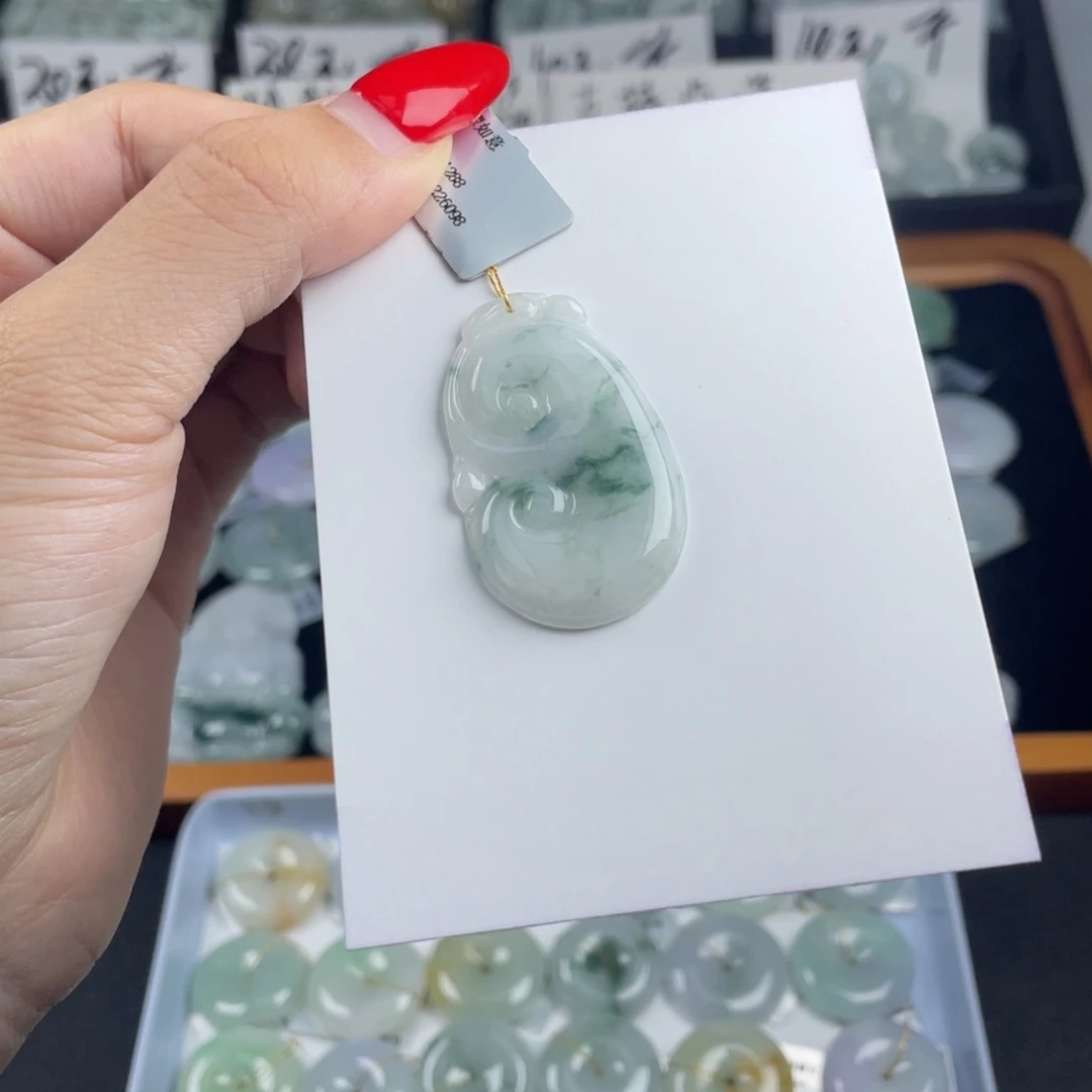颈饰未镶嵌翡翠如意