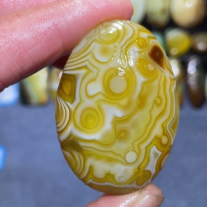 玛瑙/玉髓未镶嵌珠宝奇石