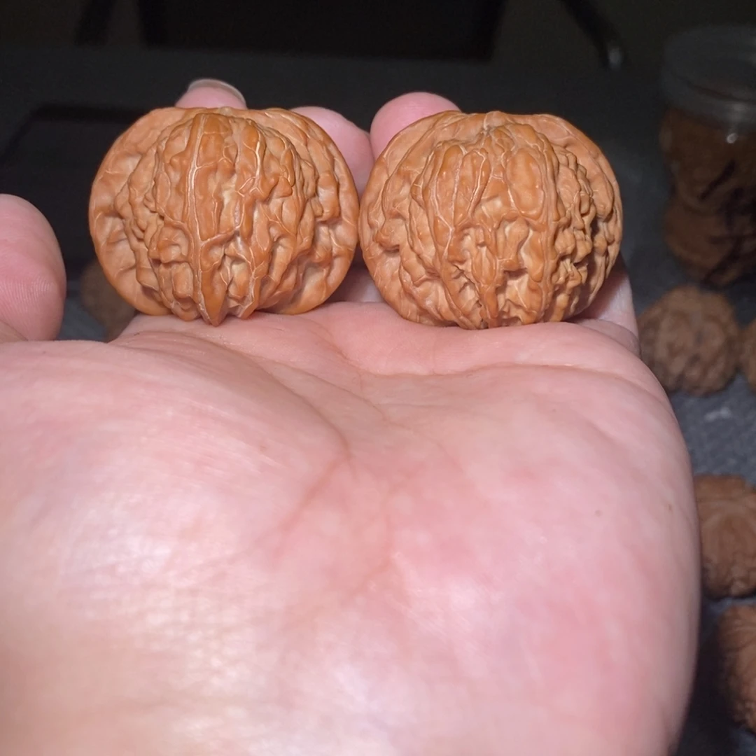 桃核吊坠43磨盘。