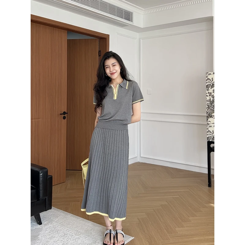 张阿星【假日漫游】简约百搭减龄撞色假两件上衣半裙套装W425A07811