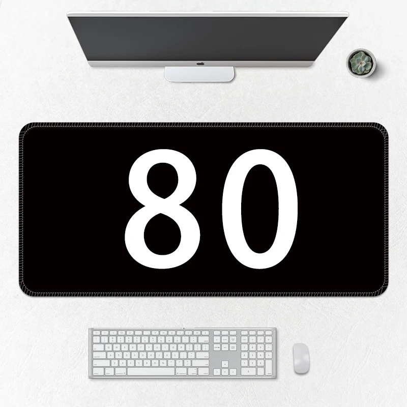 老何专属【80号】动漫鼠标垫超大号办公电脑桌垫游戏电竞加厚锁边