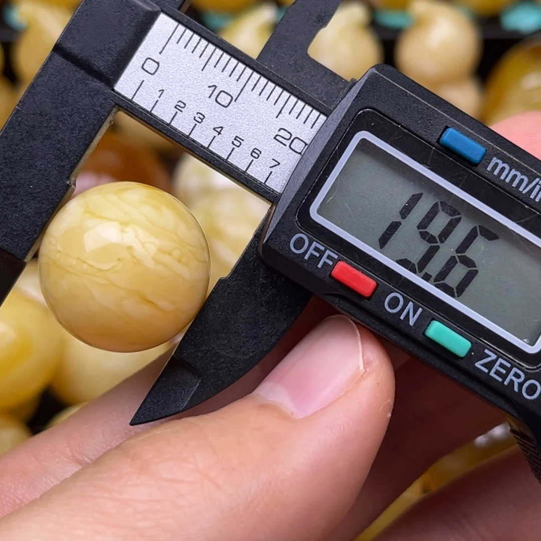 蜜蜡裸石未镶嵌小*?