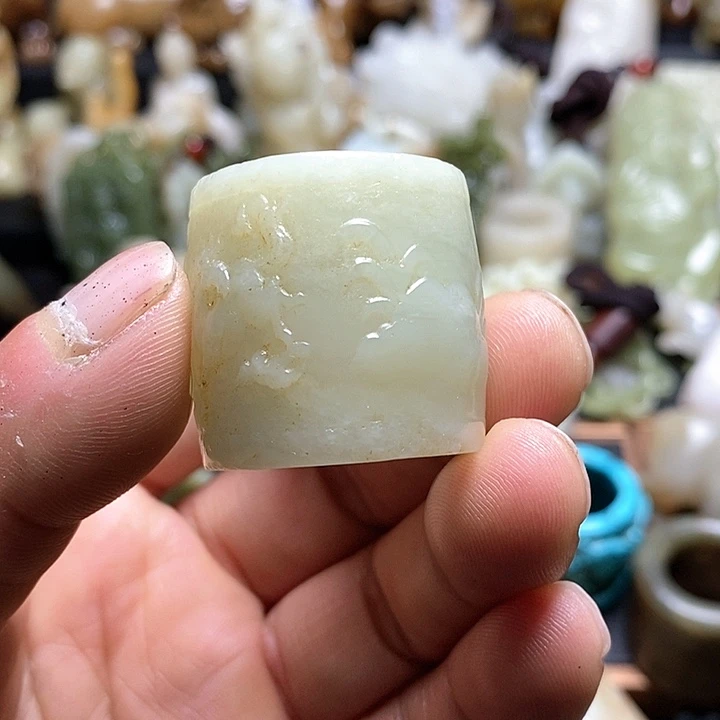 【闪购商品】和田玉挂件未镶嵌朕*到