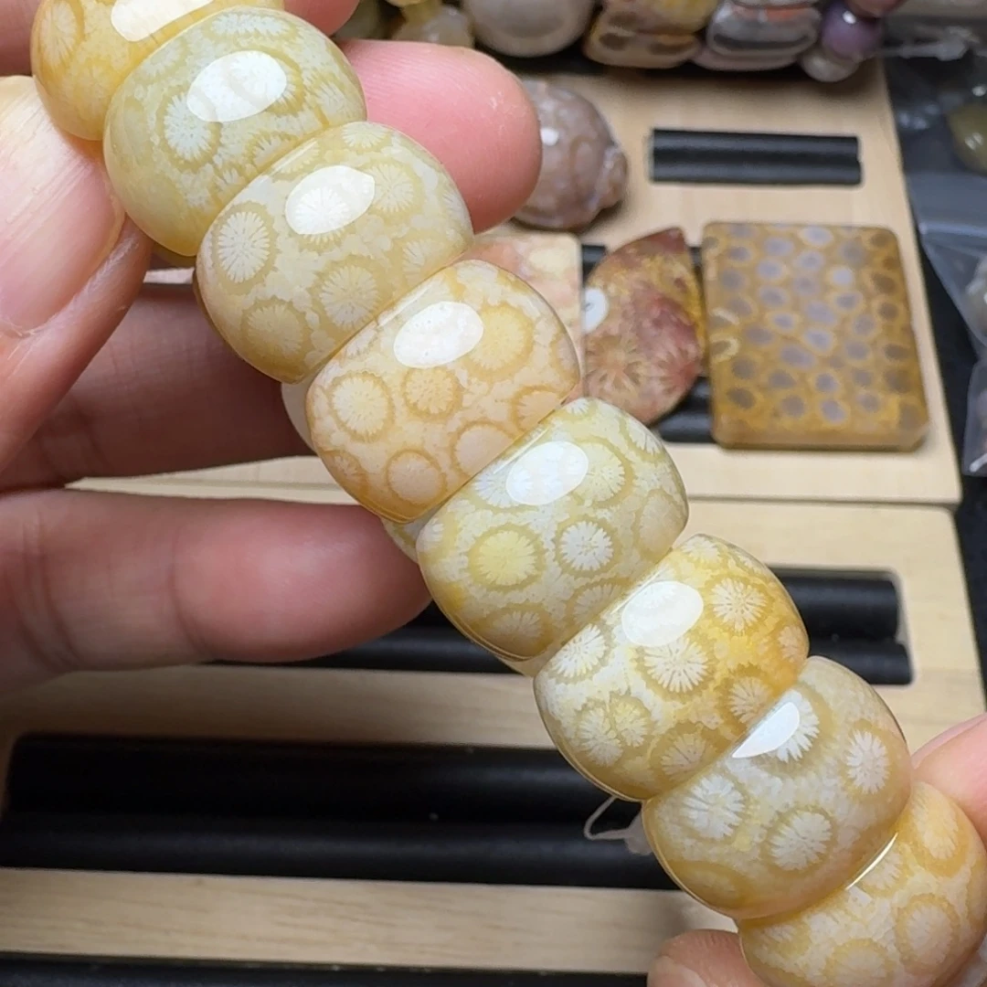 硅化玉未镶嵌纯天然色有机玉石保真惹