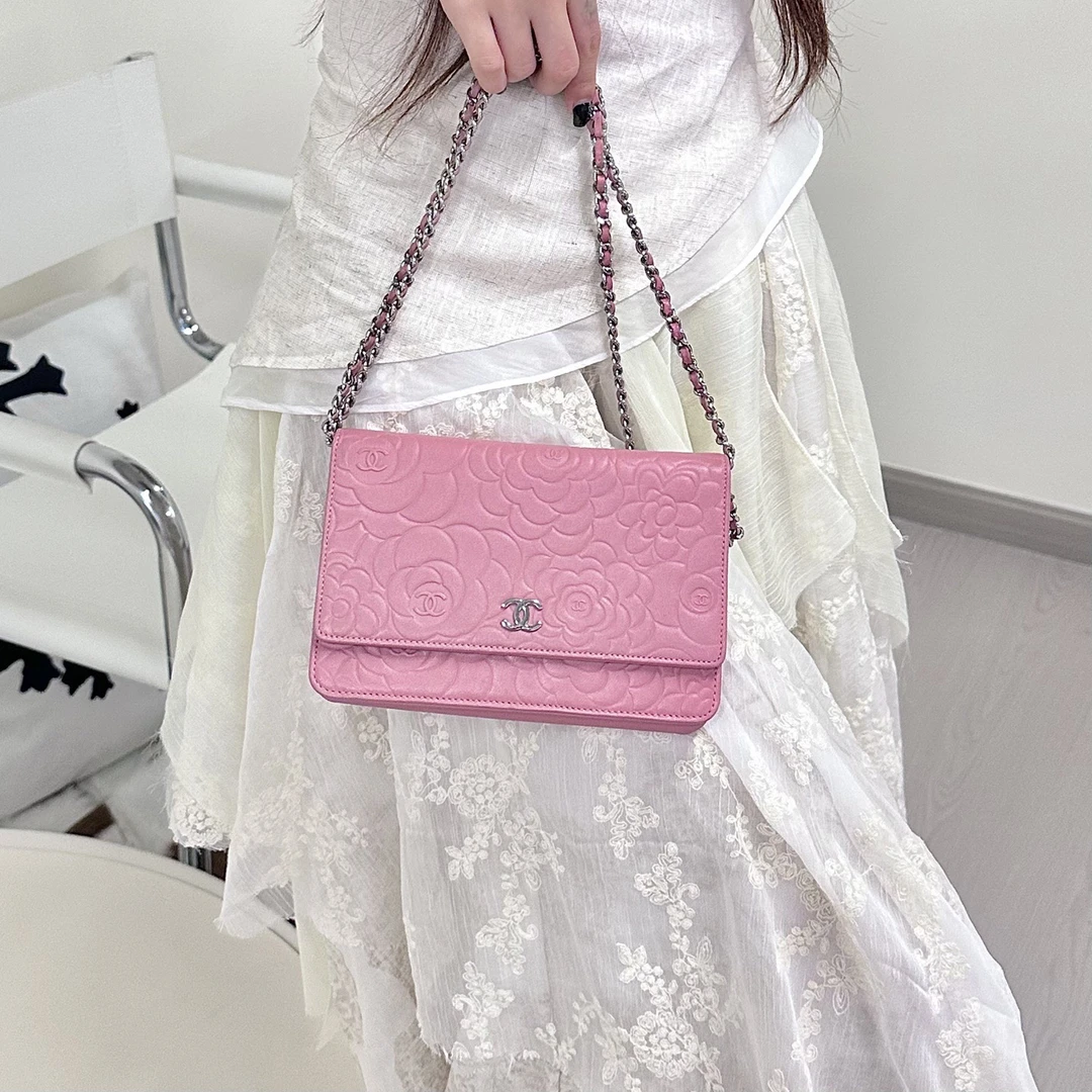 95新 Chanel/香奈儿 chanel 樱花粉山茶花woc斜挎包