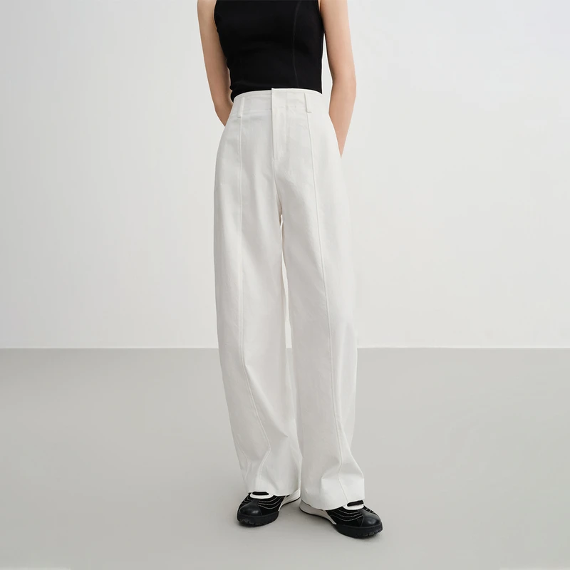 EP雅莹2025早秋新款女装 白色简约直筒高腰休闲弯刀裤6493A