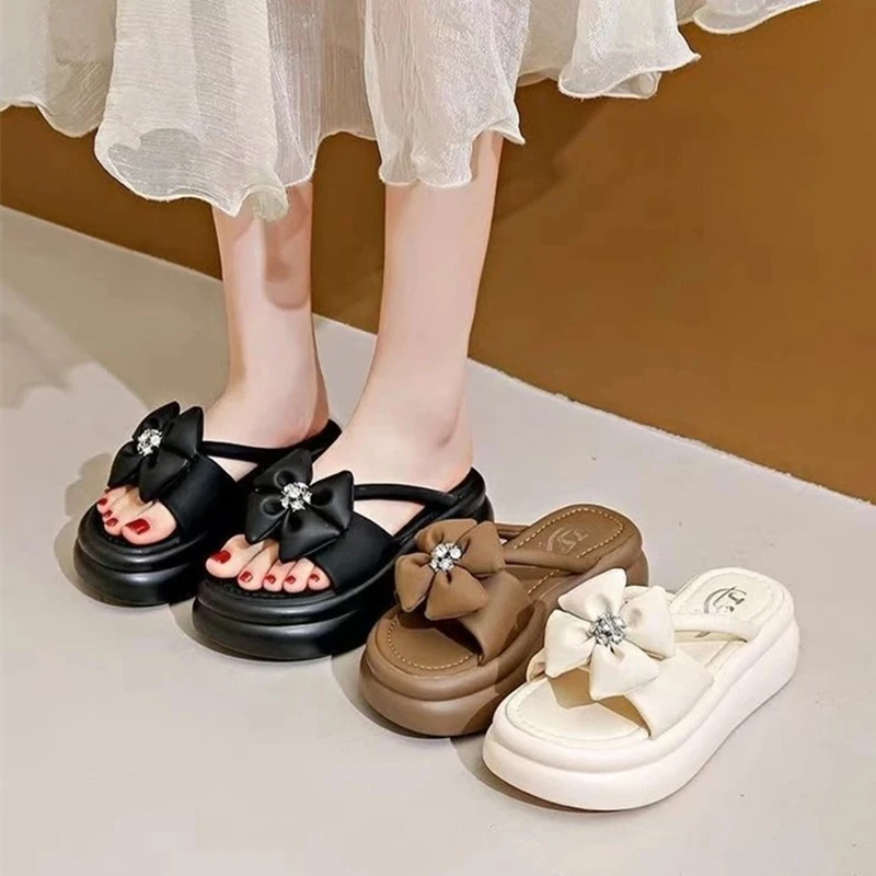 拖鞋女鞋外穿2025新款四叶花朵时尚休闲外穿厚底防滑小香风拖鞋女