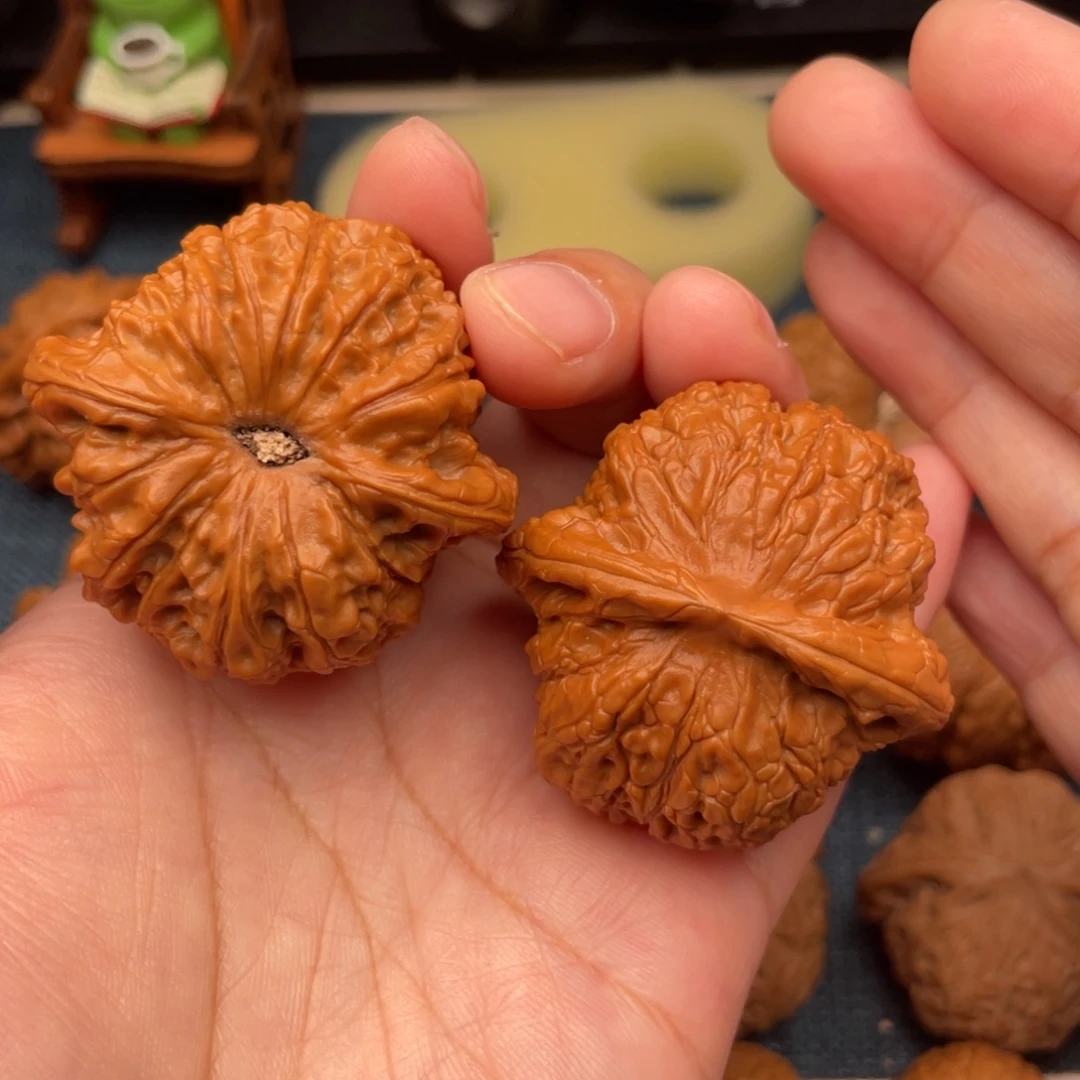 把件文玩核桃45毕业爆肉血麒麟全品