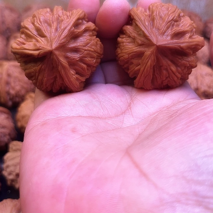 文玩核桃吊坠你们都在