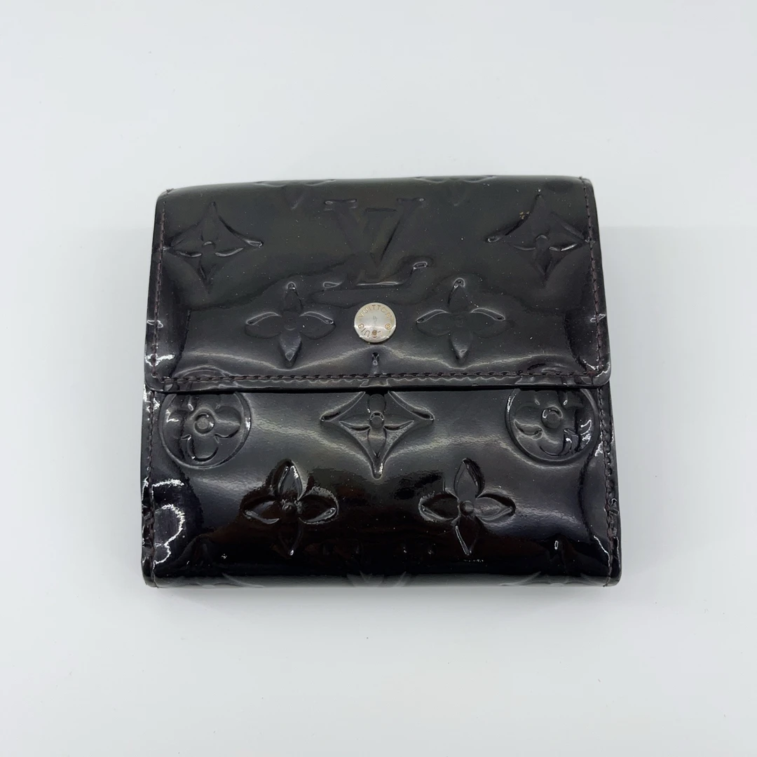 95新 LouisVuitton/路易威登  黑色漆皮短款钱包  1670 6445