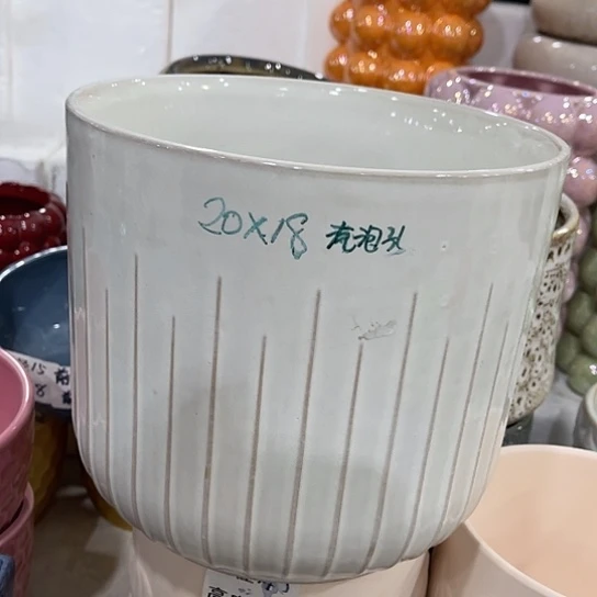 多肉绿植陶瓷花盆9.9包邮，有孔