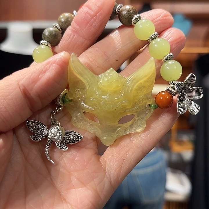 吊坠(赠链)未镶嵌和田玉（碧玉）