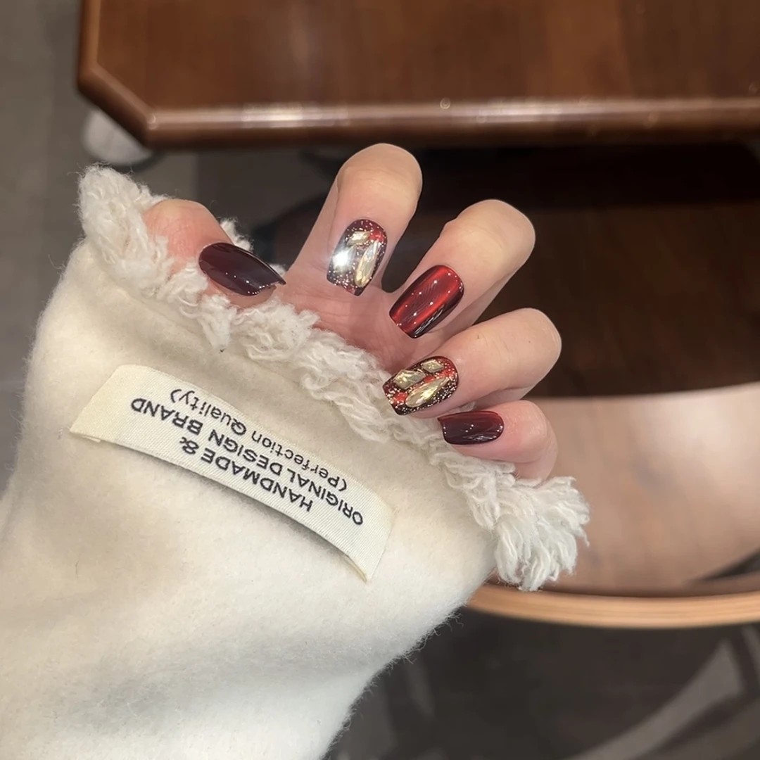 09【新年好】酒红色显白猫眼高级感穿戴甲