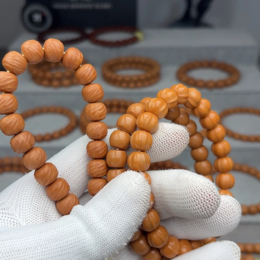 秋***i猴头核桃手串云锦直切鲨鱼呗