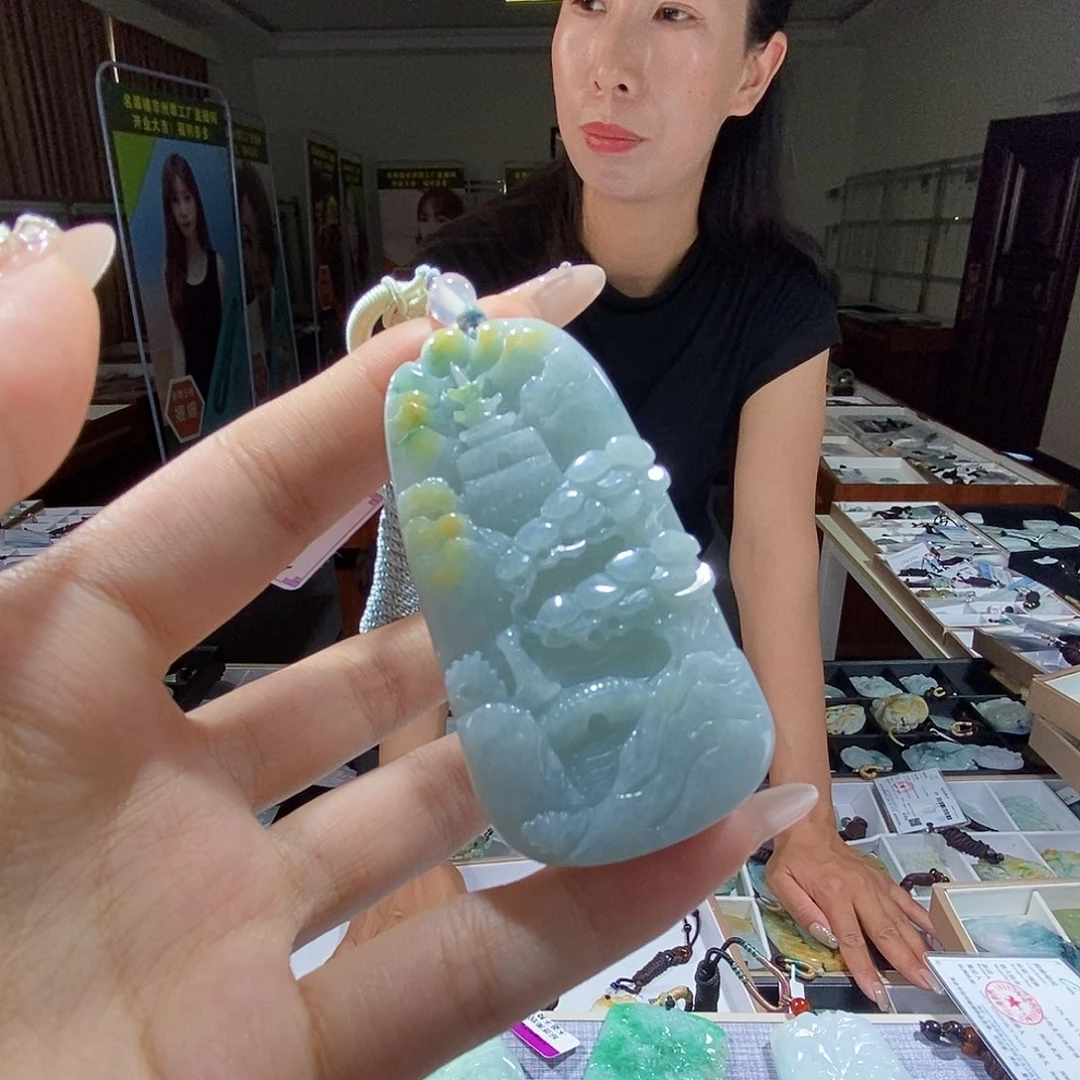 翡翠未镶嵌颈饰翡翠