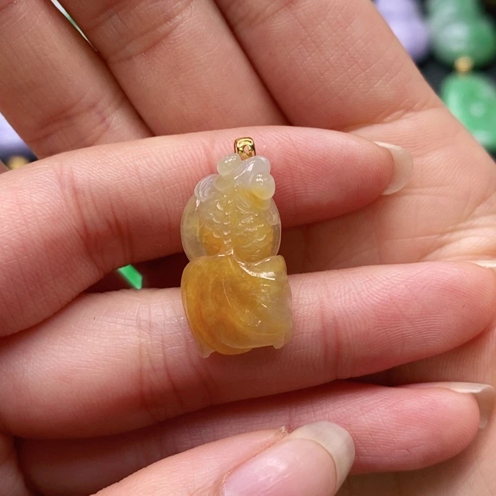 翡翠颈饰未镶嵌玉*吊坠