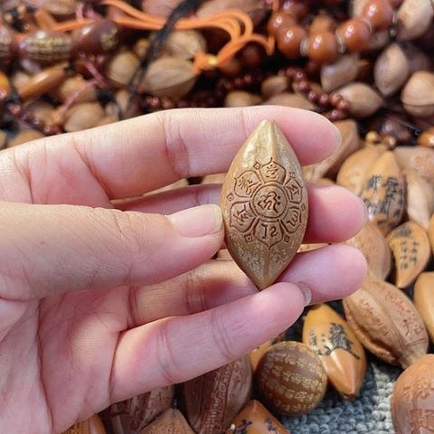 【闪购商品】手串/手链橄榄核水**渴橄榄核