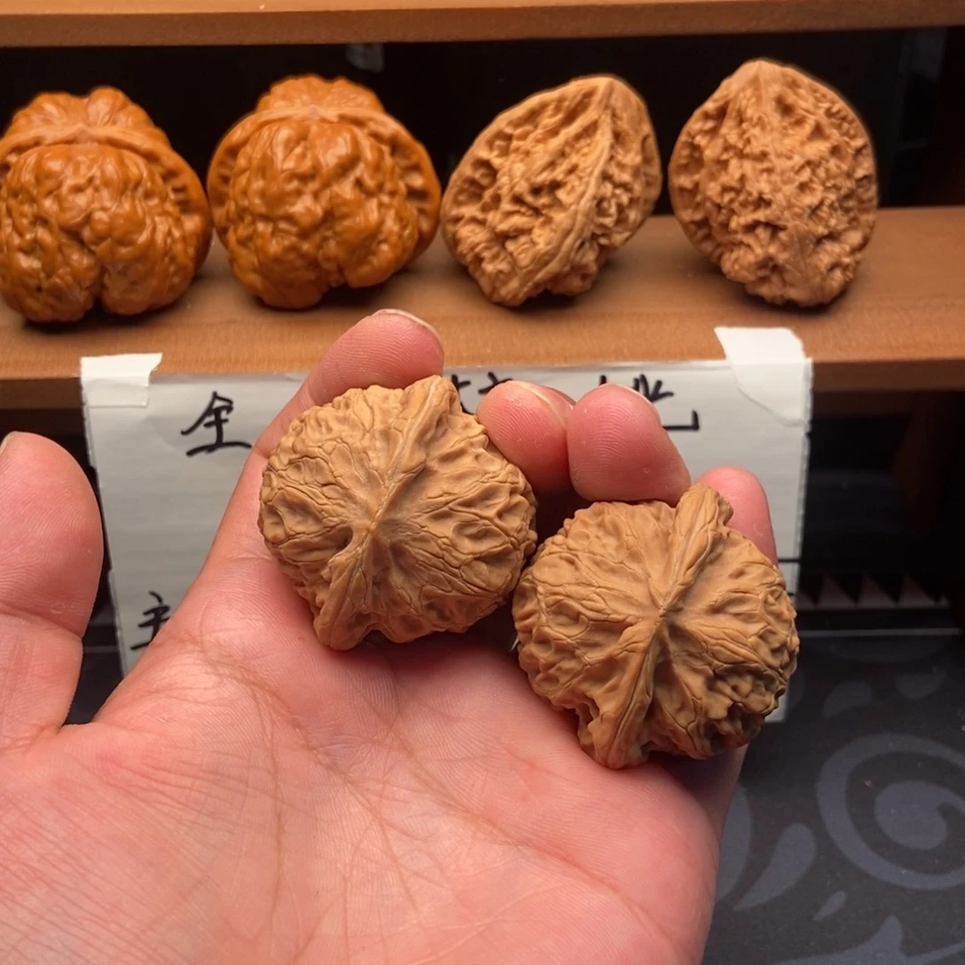 文玩核桃把件宫灯(42尺寸)