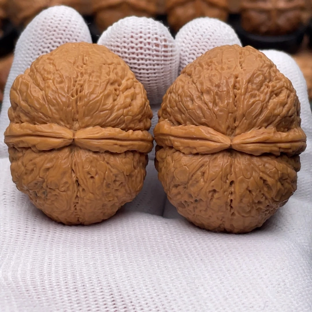 吊坠文玩核桃红玉元宝44尺