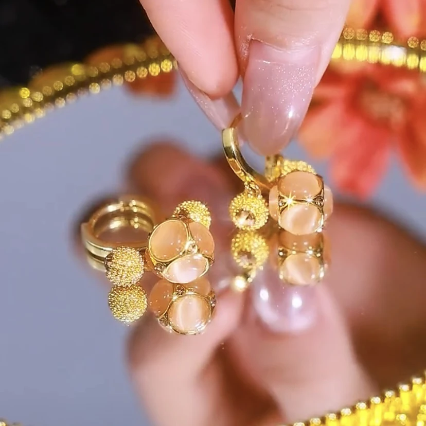 磁铁耳饰 轻奢高级感猫眼石钻球耳环独特小众设计感榴莲气质耳饰