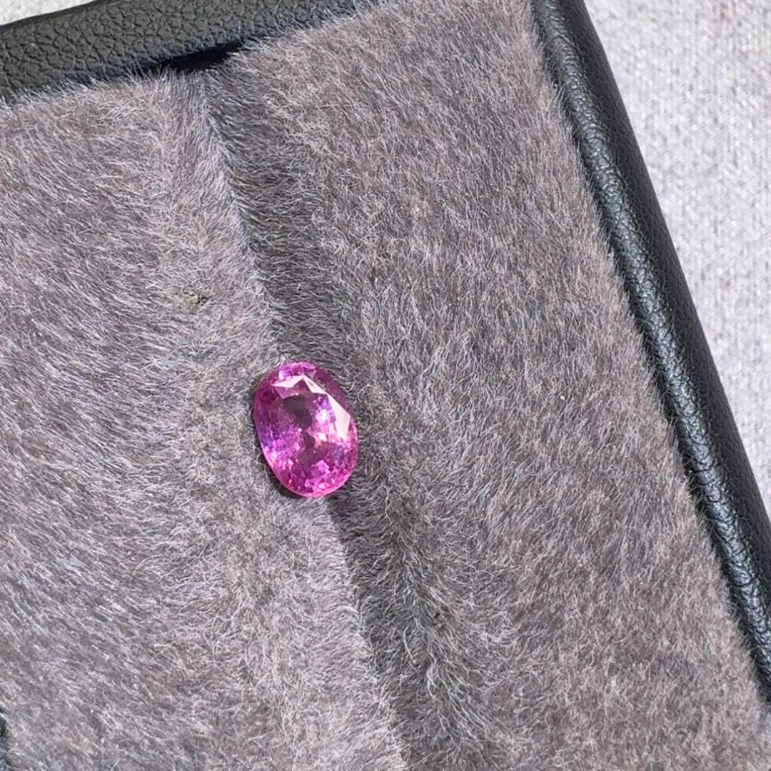 彩色蓝宝石裸石1.18克拉一粒无烧带大证