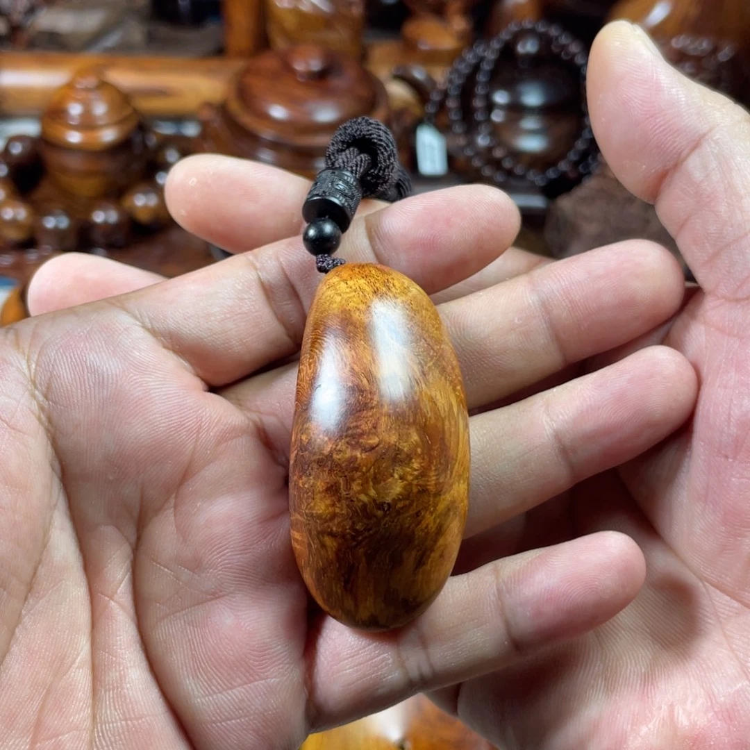 黄花梨/降香黄檀把件