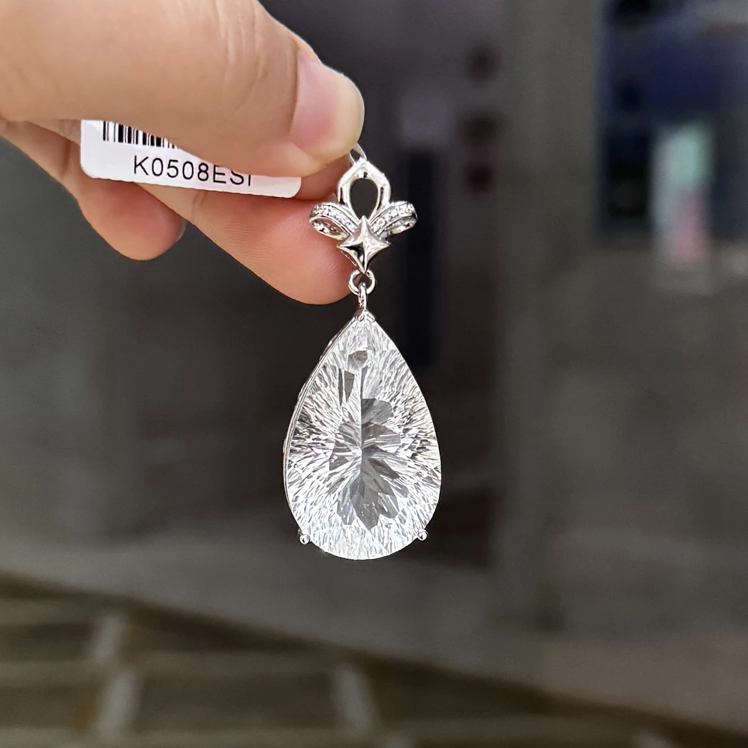 诗漓·天然白水晶千禧切925银吊坠