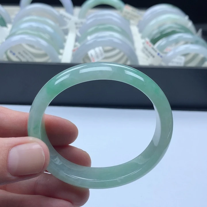 翡翠未镶嵌手镯55圈贵妃手镯